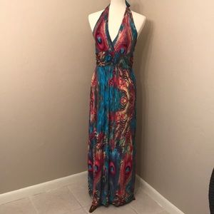 Colorful halter dress, great for a cruise!!